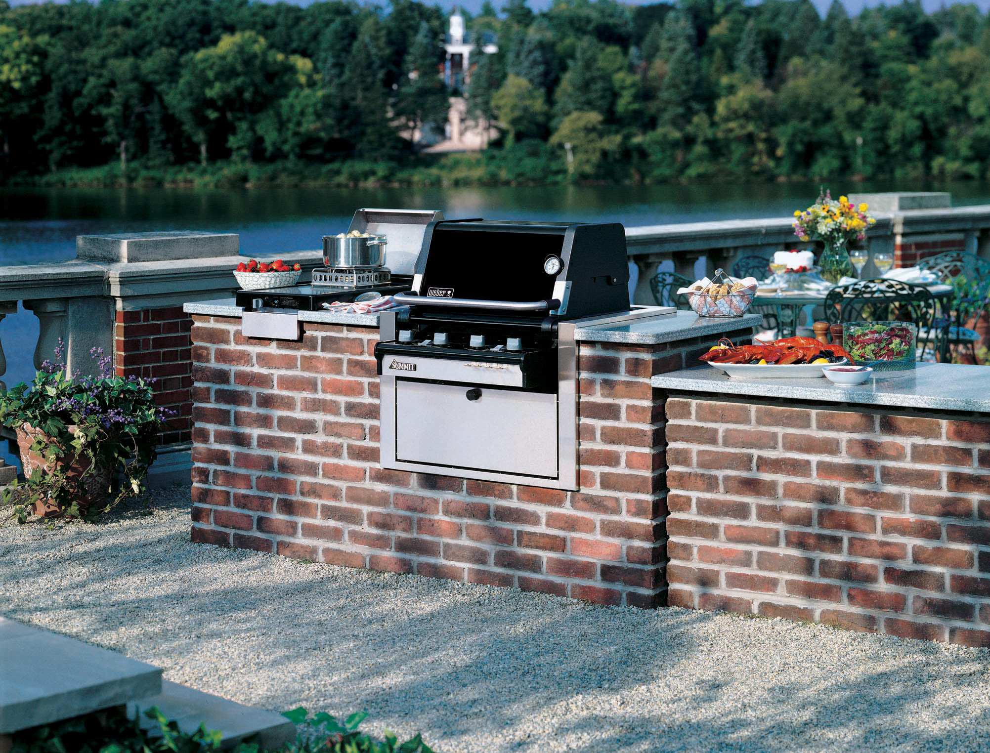 Outdoor Gas Grills