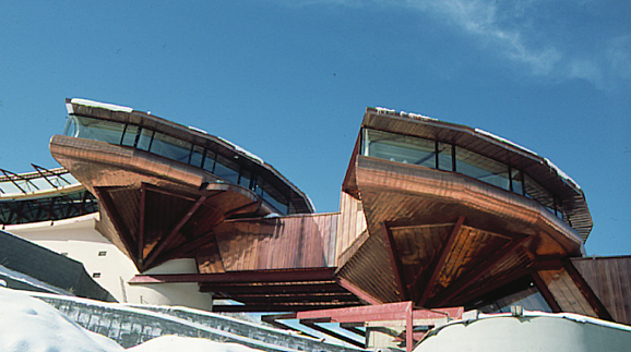 pix Barbi Benton House a copper palace takes form in aspen.